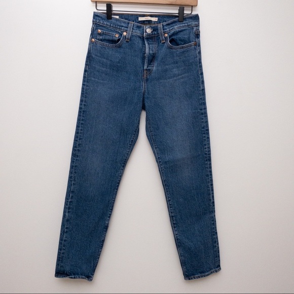 LEVI’S Wedgie Icon Jean Charleston Moves Medium Wash Size 26 - Picture 4 of 10